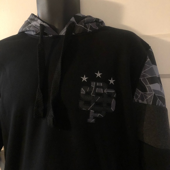 NWT South Pole Black Abstract Pattern Pullover - Picture 3 of 5
